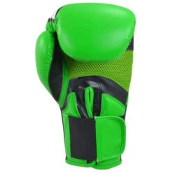 Combat Corner C2 Turbo Boxing Gloves Green/Black -Martial Arts Equipment c2 turbo boxing gloves greenblack 143