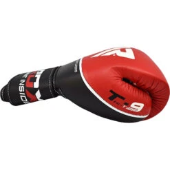 RDX SPORTS RDX T9 ACE LEATHER BOXING GLOVES 34 RDX SPORTS RDX T9 ACE LEATHER BOXING GLOVES -Martial Arts Equipment rdx quad kore leather training gloves 38